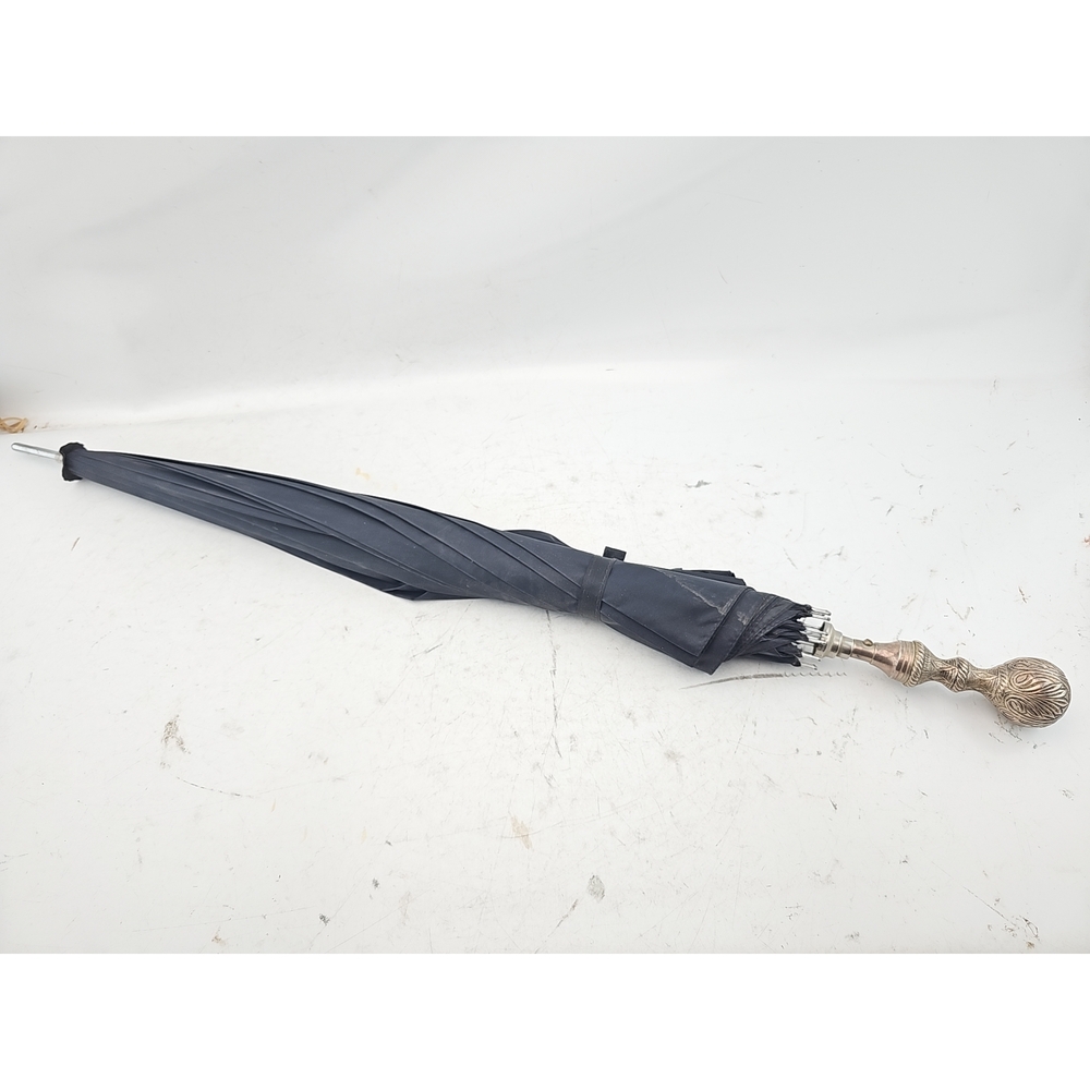 Vintage Ornate Handle Umbrella